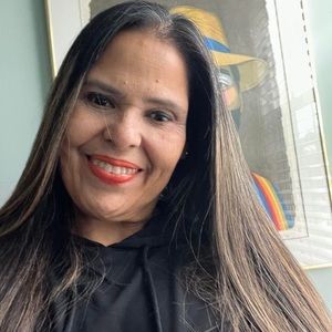 Meet your Posher, Mayra